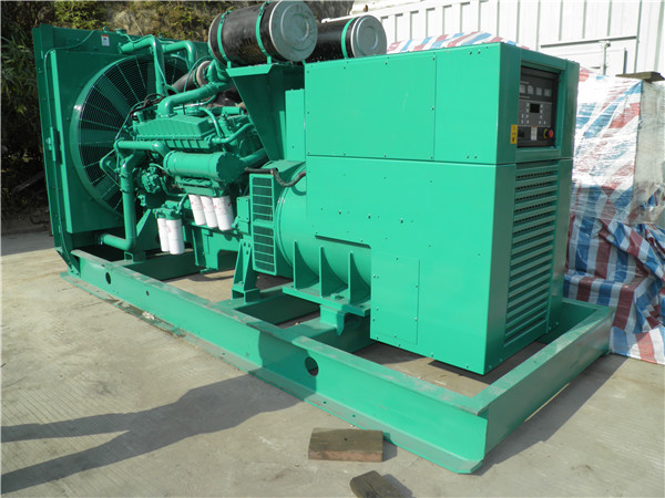 耿马出租发电机 发电机组厂家：柴油发电机组的控制屏的作用是什么？