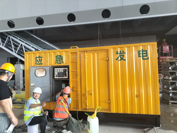 耿马怎样判断空气滤清器是否需要更换？