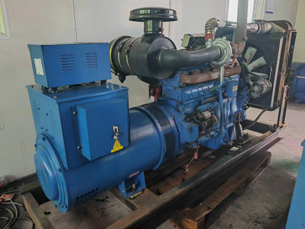 耿马100kW柴油发电机组使用多级机油有哪些优缺点？